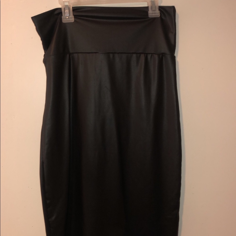 Very cute leather skirt